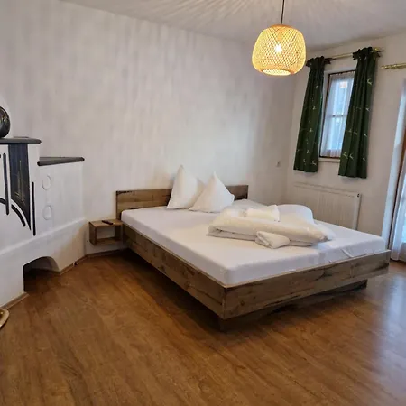 Handlars Residenz Apartman *
